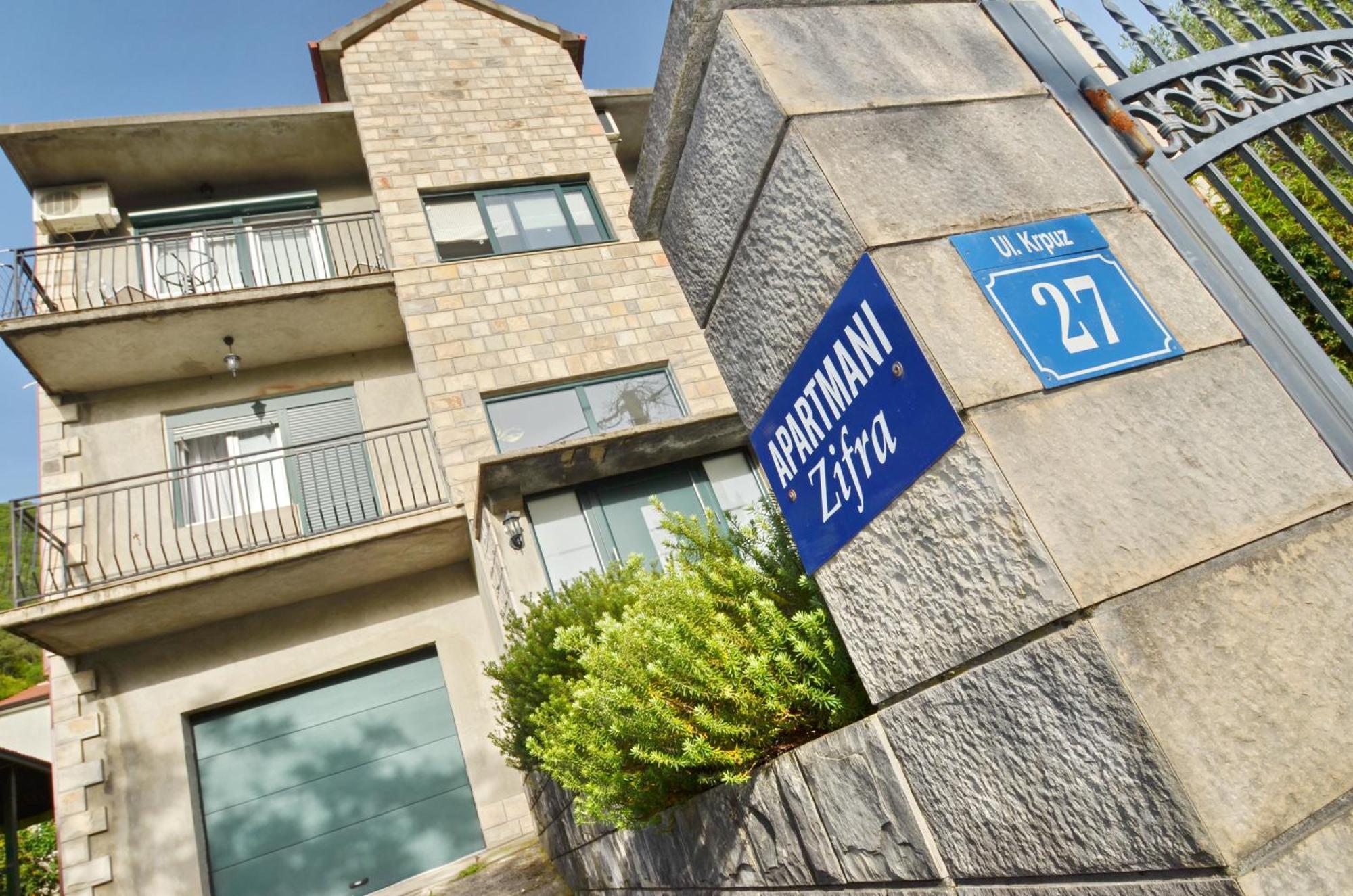 Apartments Dinko Zifra Tivat Exteriér fotografie