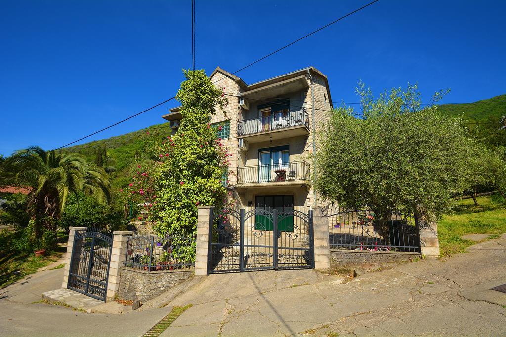 Apartments Dinko Zifra Tivat Exteriér fotografie